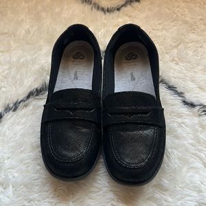 Soft Clarks black loafers